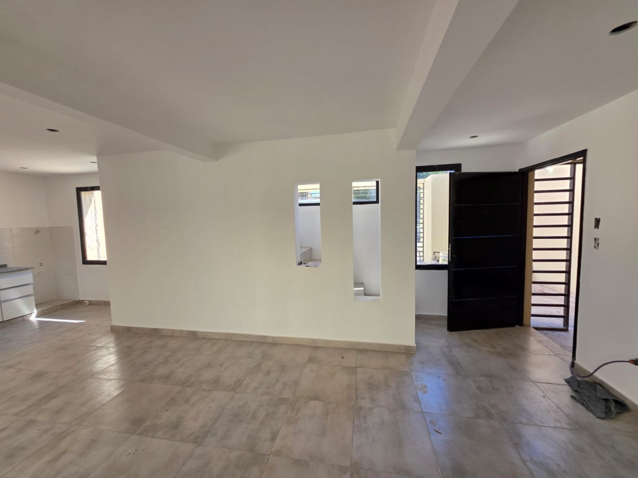 Duplex 3 dormitorios en Ituzaingo