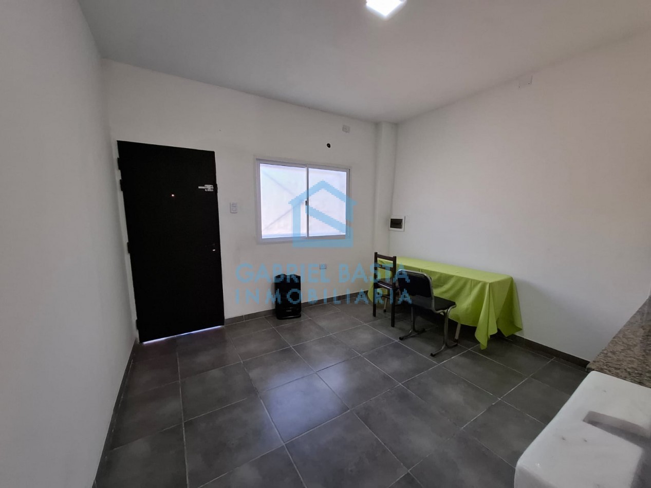 3 casas en bloque Merlo centro