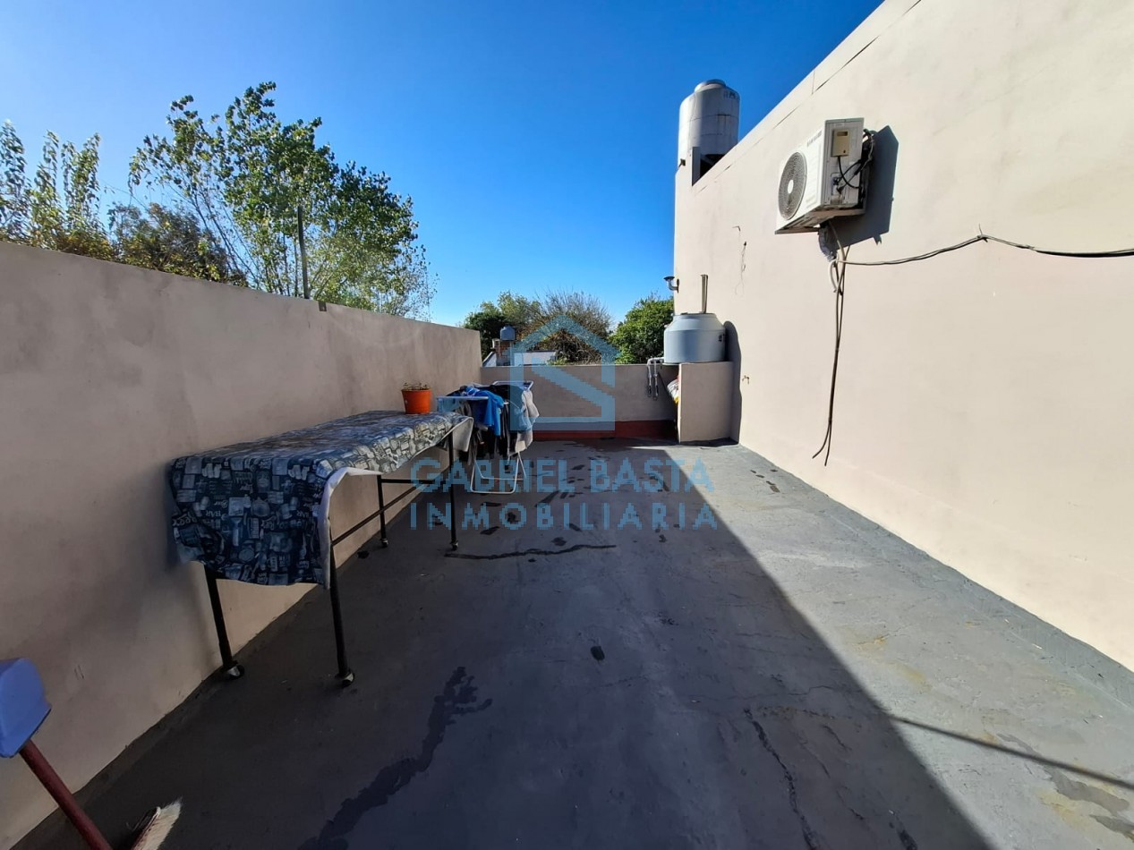 3 casas en bloque Merlo centro