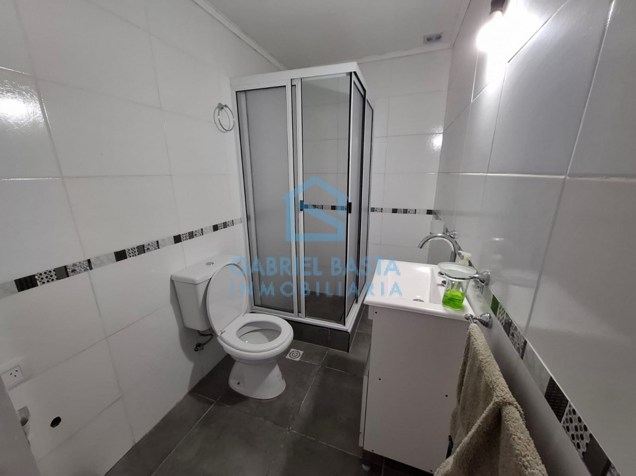 3 casas en bloque Merlo centro