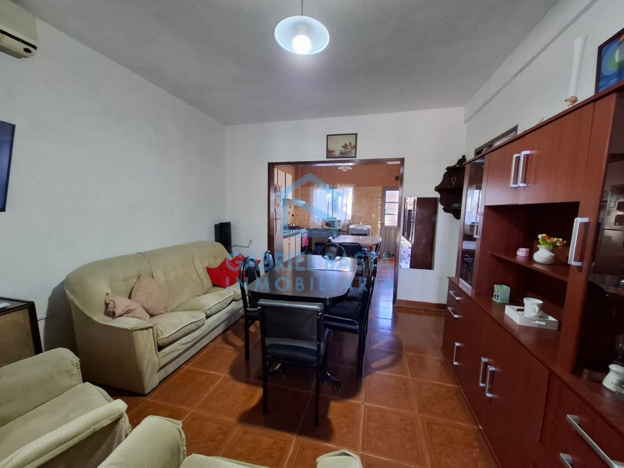3 casas en bloque Merlo centro