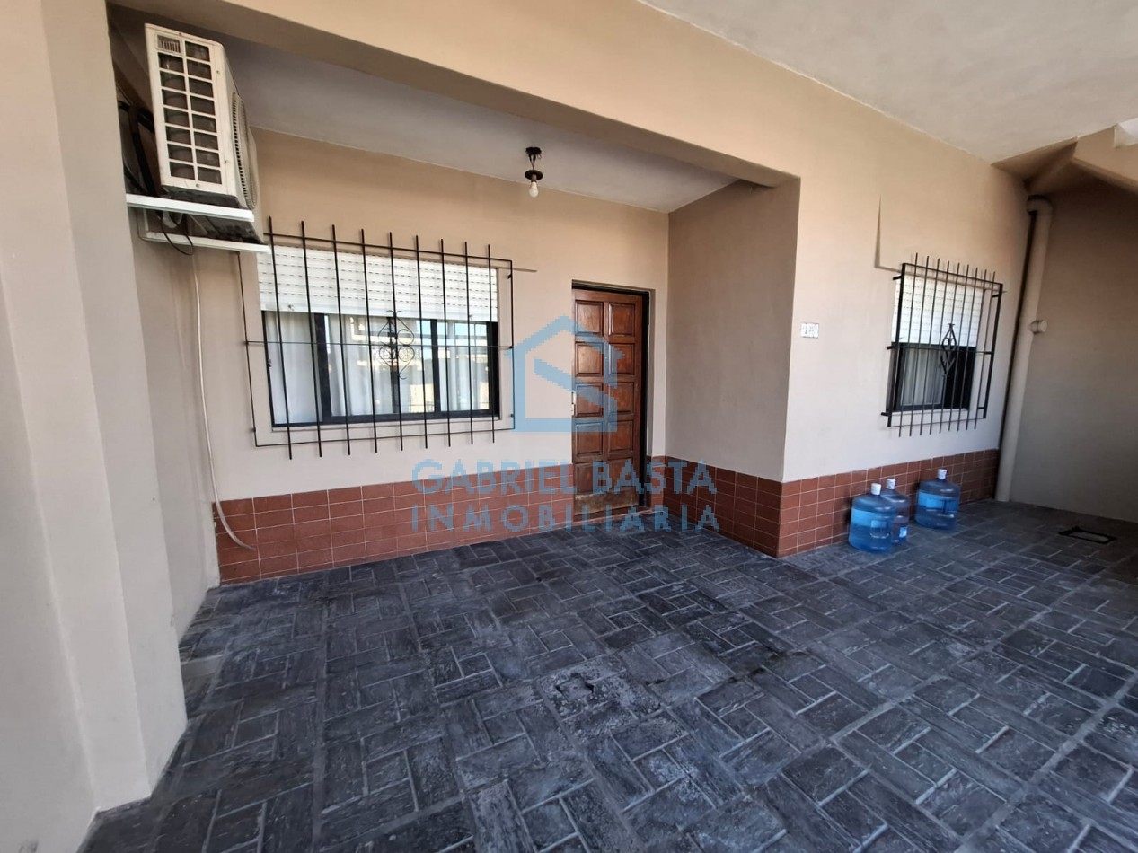 3 casas en bloque Merlo centro