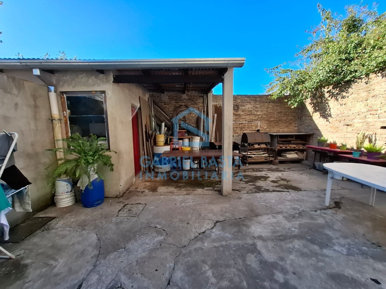 3 casas en bloque Merlo centro