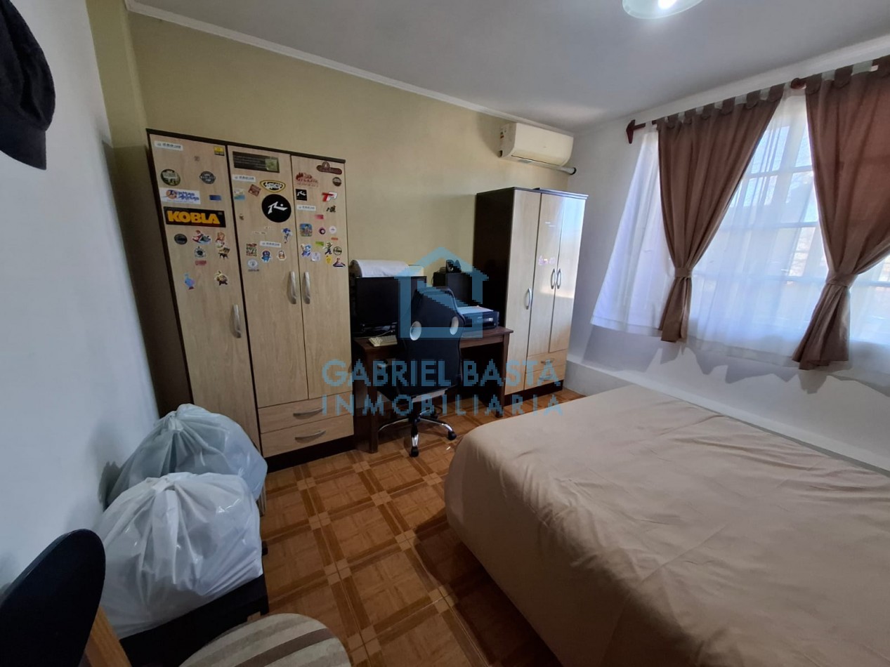 3 casas en bloque en Merlo centro