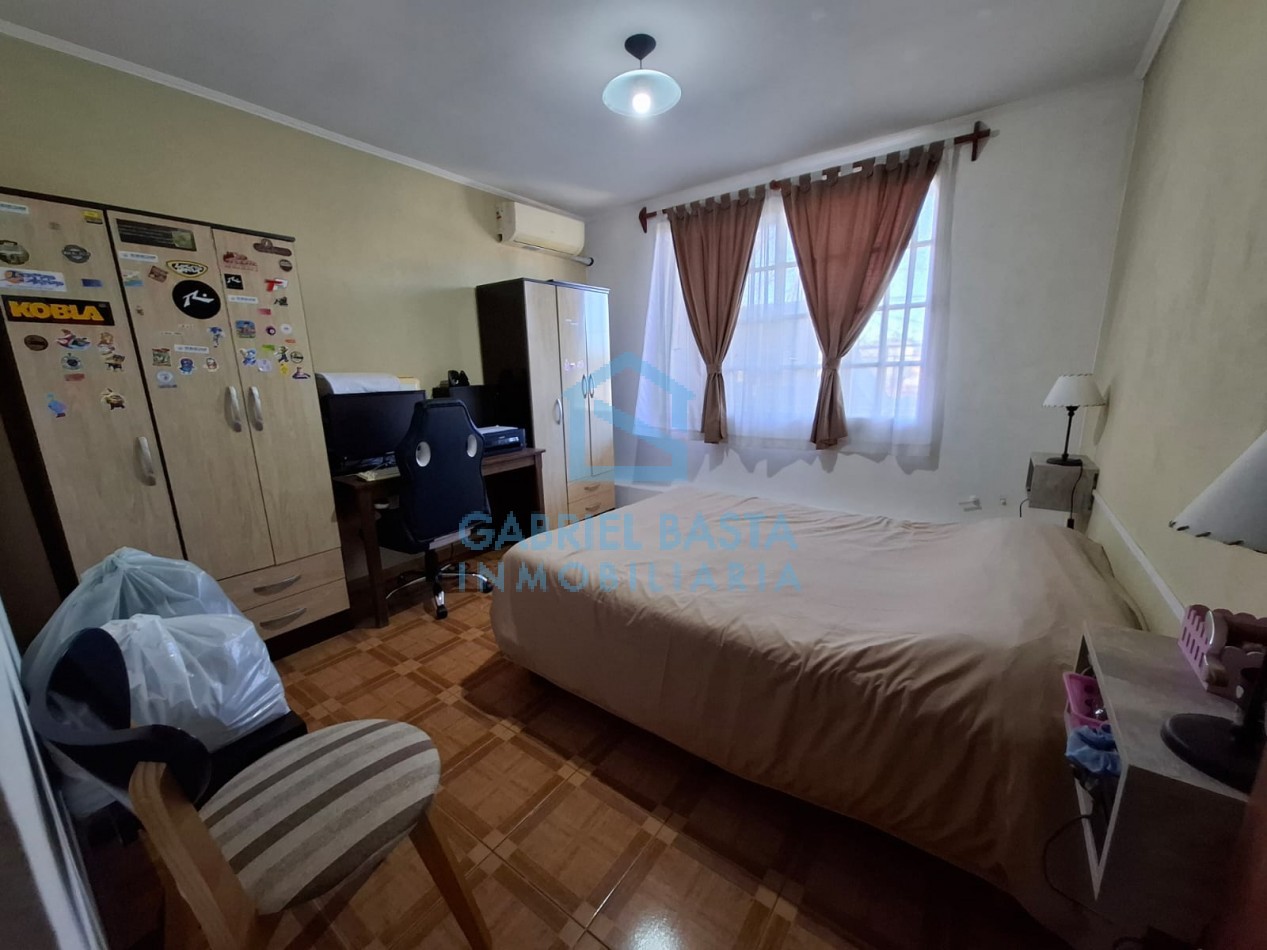 3 casas en bloque Merlo centro