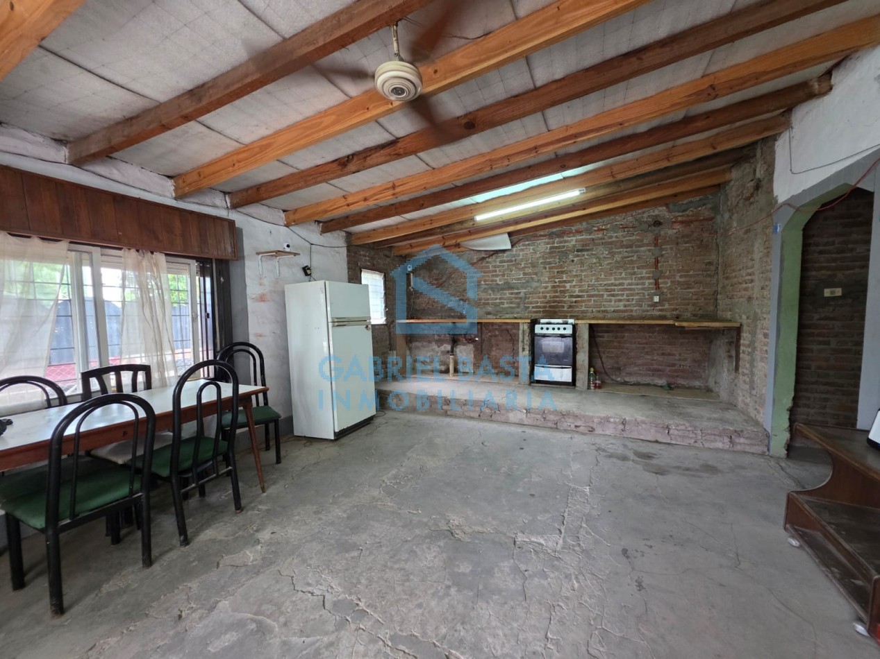 Casa 3 dormitorios a terminar sobre lote propio