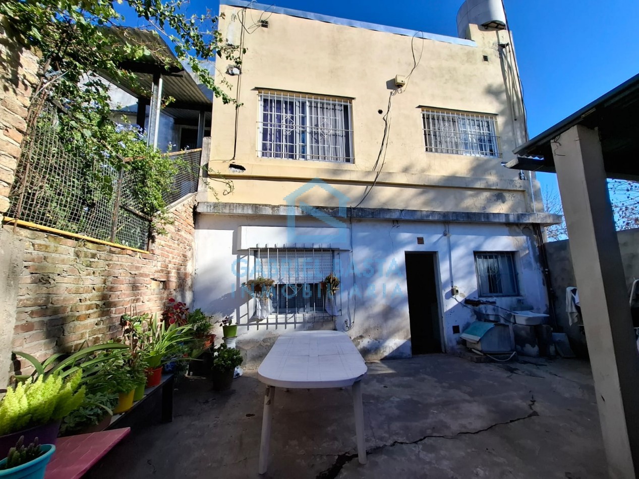 3 casas en bloque Merlo centro