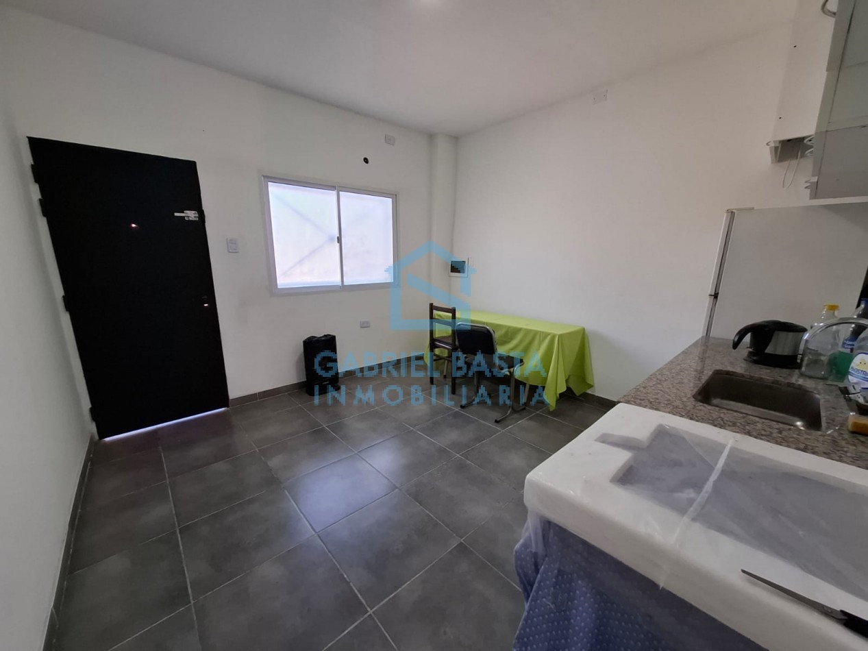 3 casas en bloque Merlo centro