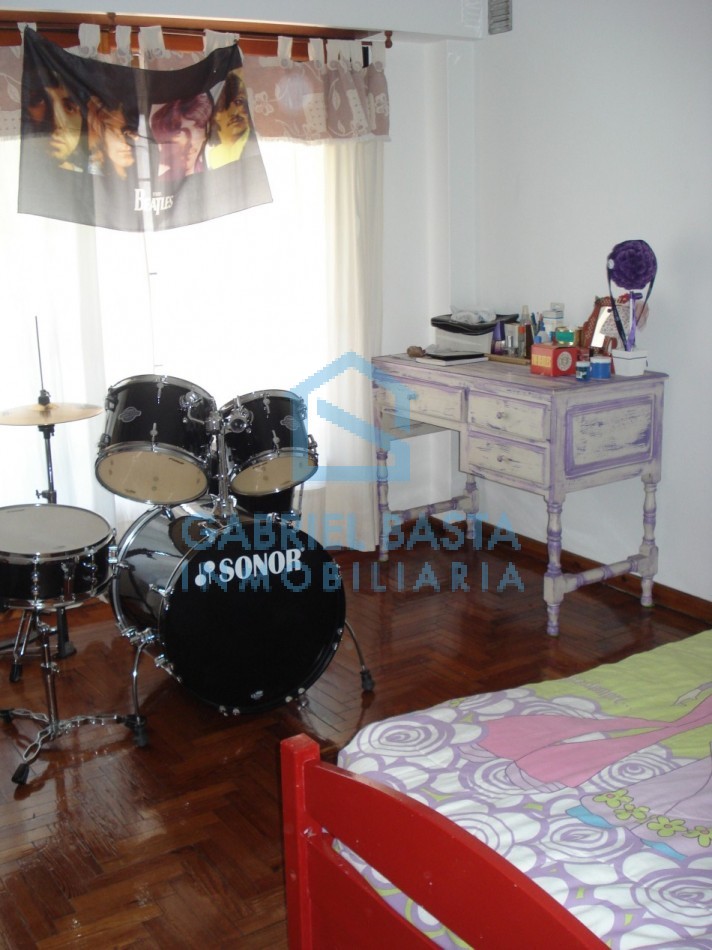 Casa con patio y pileta