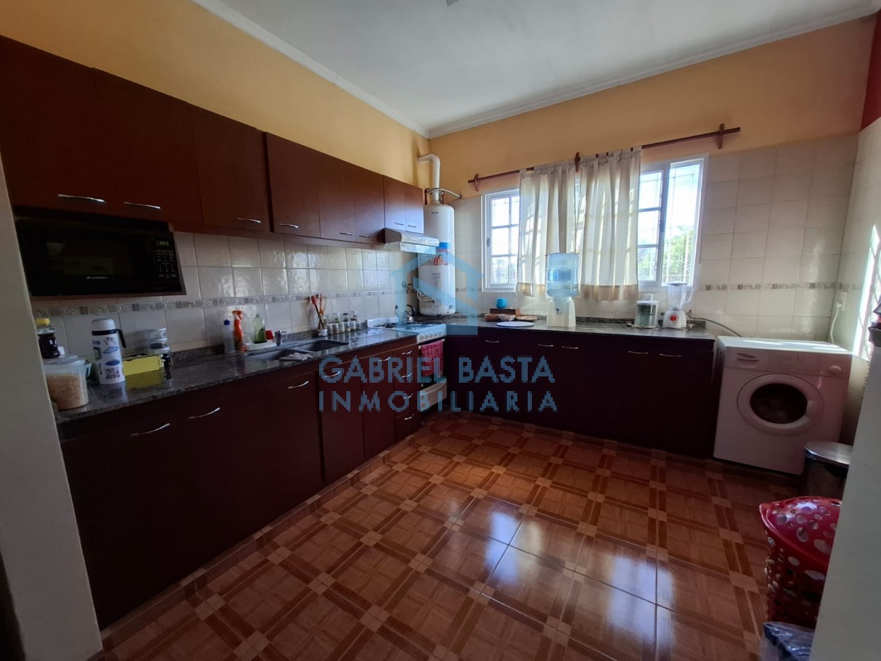 3 casas en bloque Merlo centro