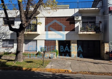Departamento con cochera en Merlo centro